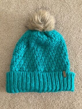 Eddie Bauer Women’s Teal Knit Pom-Pom Beanie